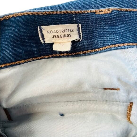 MADEWELL 10" High-Rise Roadtripper Jeggings in Ellerby Wash: Zip Pocket Edition - Picture 9 of 10